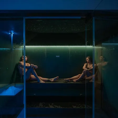 Θέρετρο Unique Blue! And Adults Only 5*
